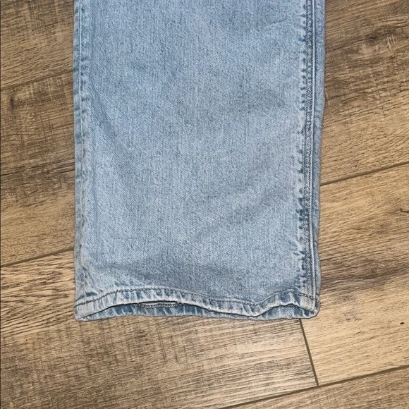 American Eagle Outfitters Light Wash Jeans size: 2 Regular - Picture 3 of 8